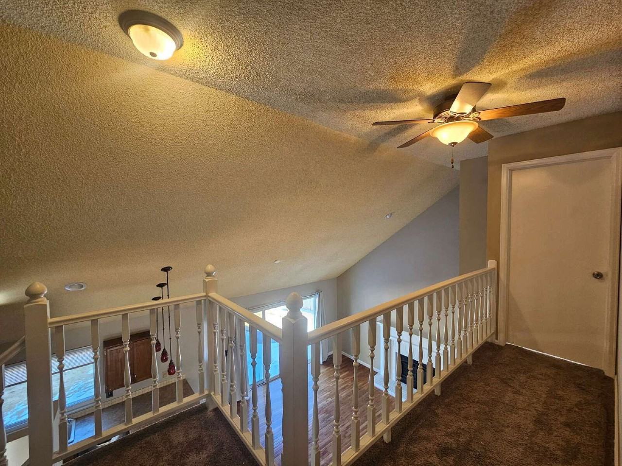 150 N Carlton St - Photo 6 of 19