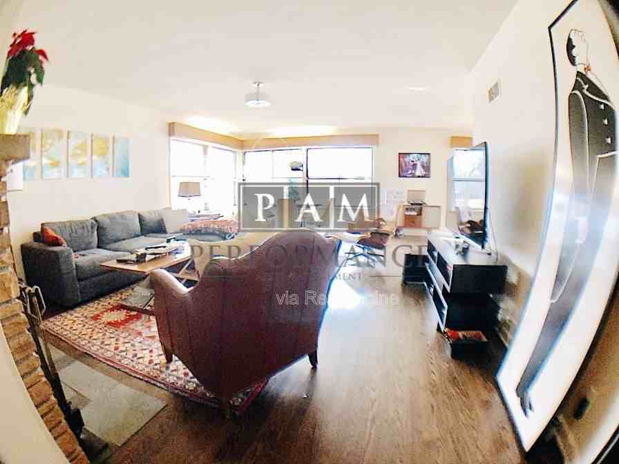 7430 W Wells St - Photo 2 of 21