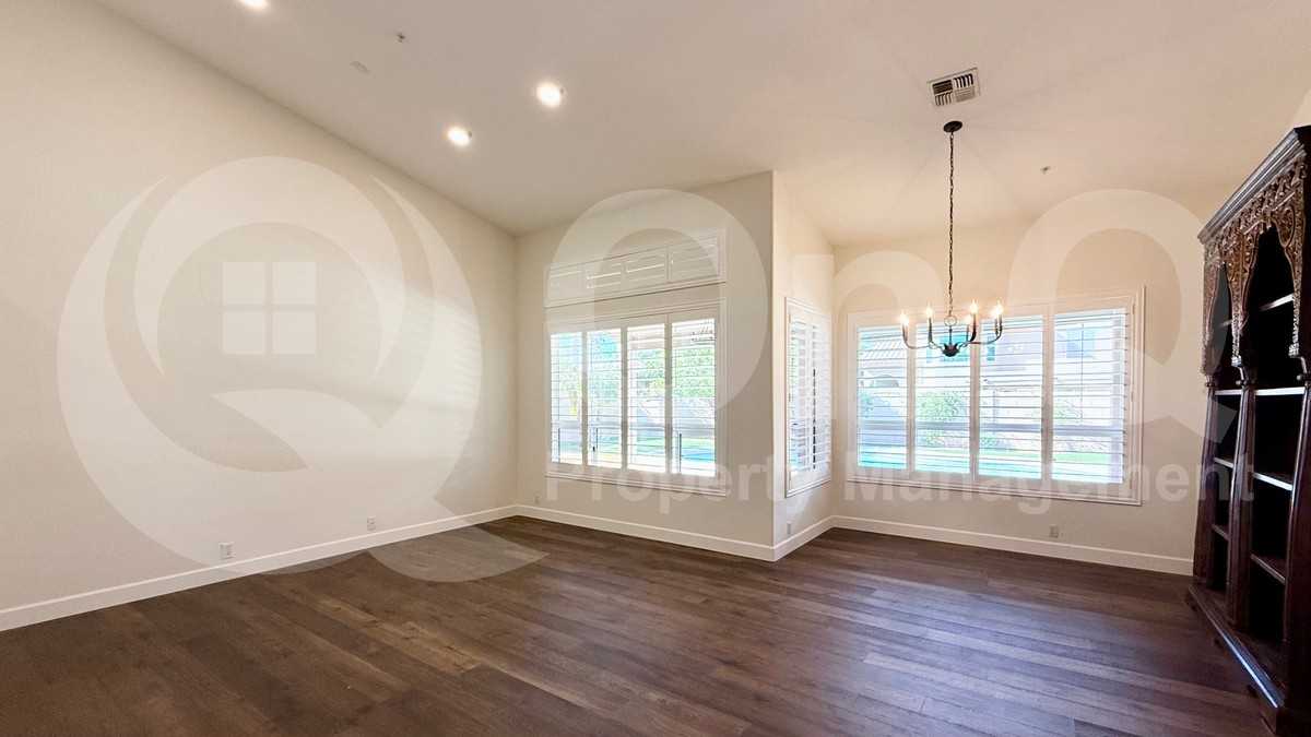 19250 N 89th Pl - Photo 5 of 23