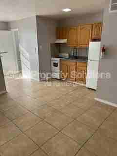 401 14th St Nw #16 - Photo 4 of 16