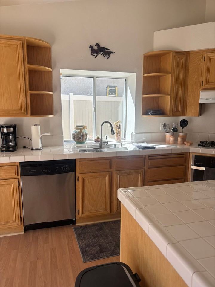 12481 Pacoima Rd - Photo 4 of 13