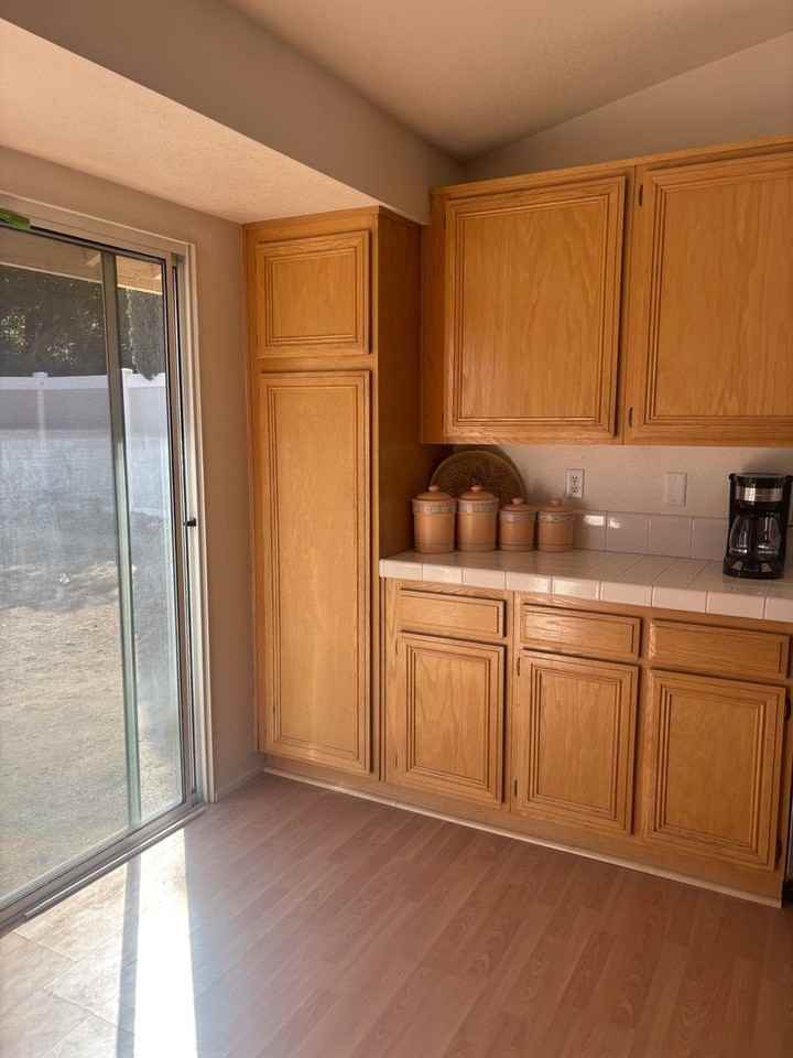 12481 Pacoima Rd - Photo 5 of 13