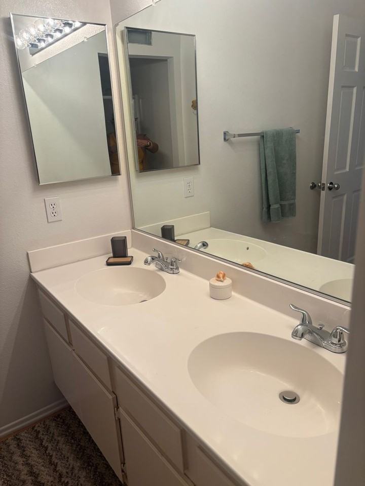 12481 Pacoima Rd - Photo 7 of 13