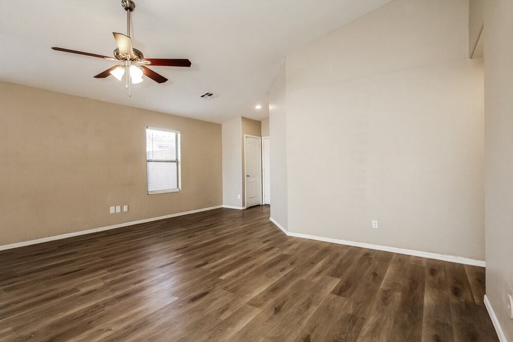 5116 W T Ryan Ln - Photo 5 of 16