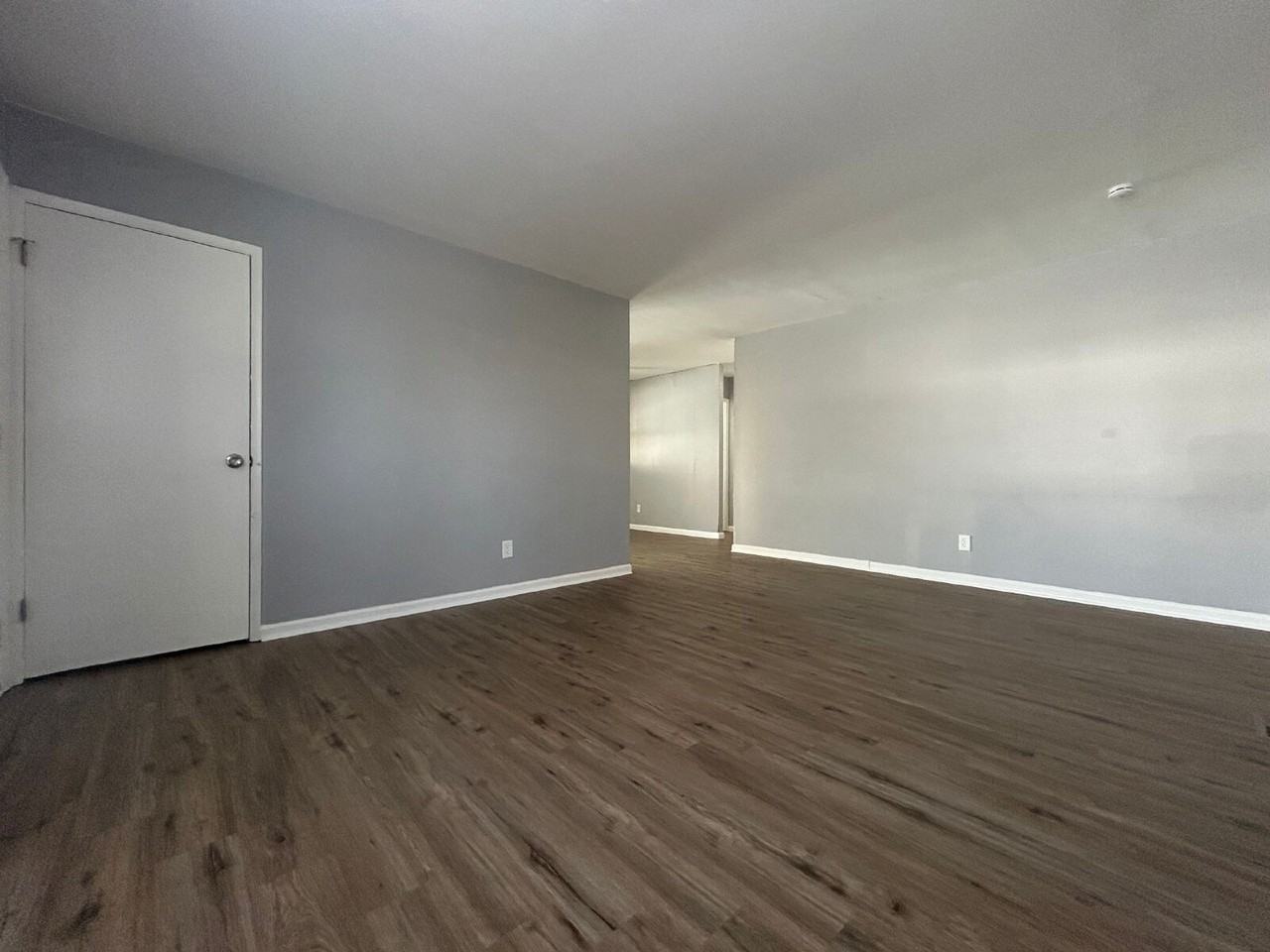 10412 Prince Dr - Photo 4 of 16