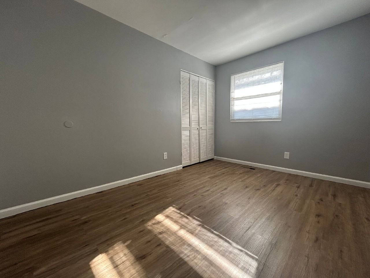 10412 Prince Dr - Photo 6 of 16