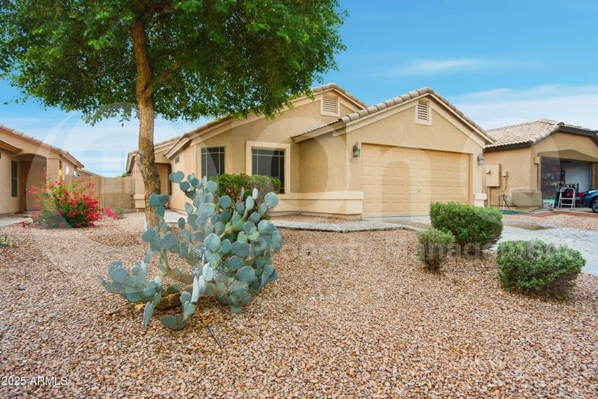 3729 W Carlos Ln - Photo 2 of 6