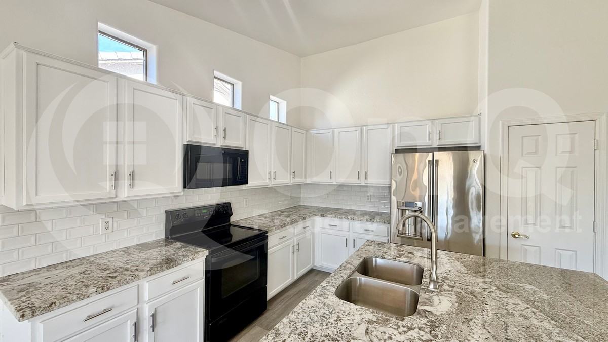 3064 S 106th Pl - Photo 3 of 22