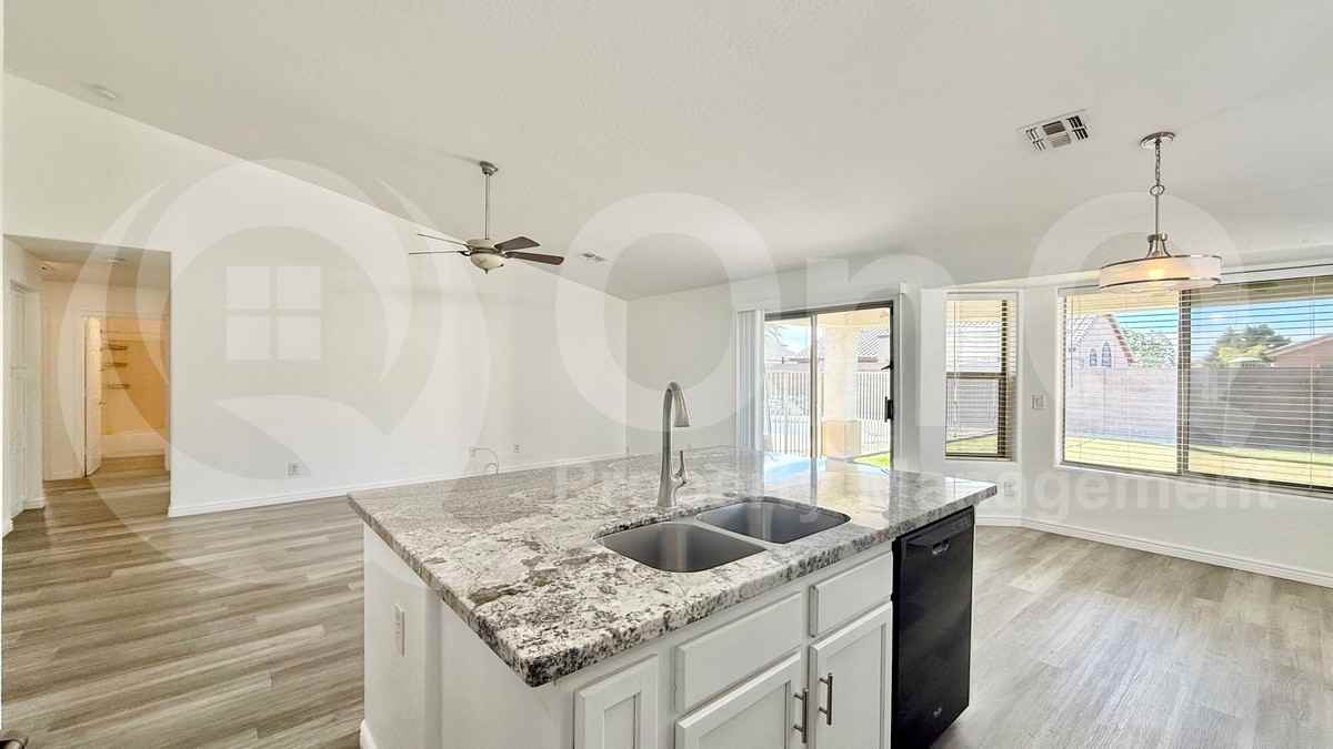 3064 S 106th Pl - Photo 5 of 22