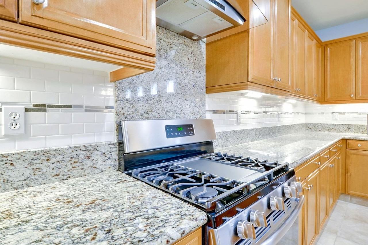 171 W Santa Barbara Way - Photo 3 of 6