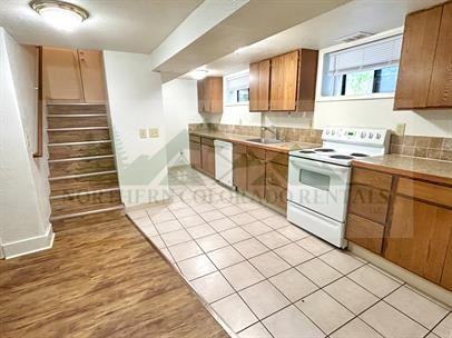 1806 8th Ave #B - Photo 6 of 12