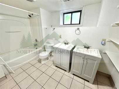1806 8th Ave #B - Photo 5 of 12
