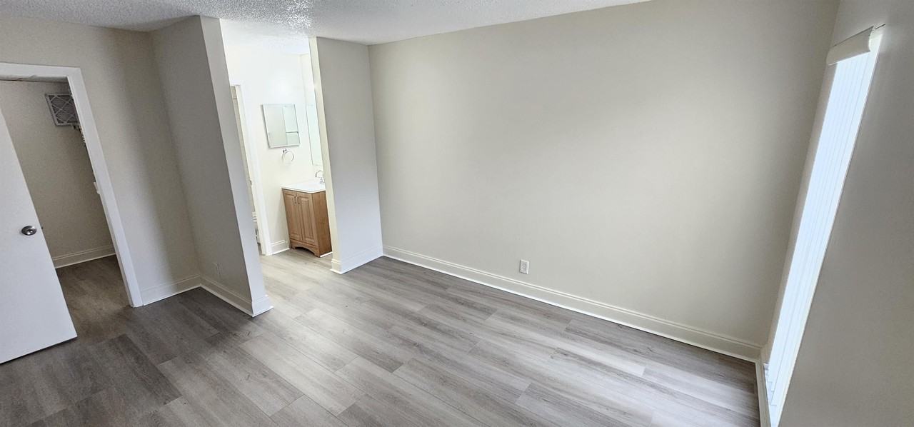 4537 Treehouse Ln #1 - Photo 2 of 31