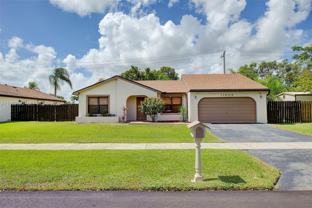 11909 Sw 48th Ct - Photo 1 of 1