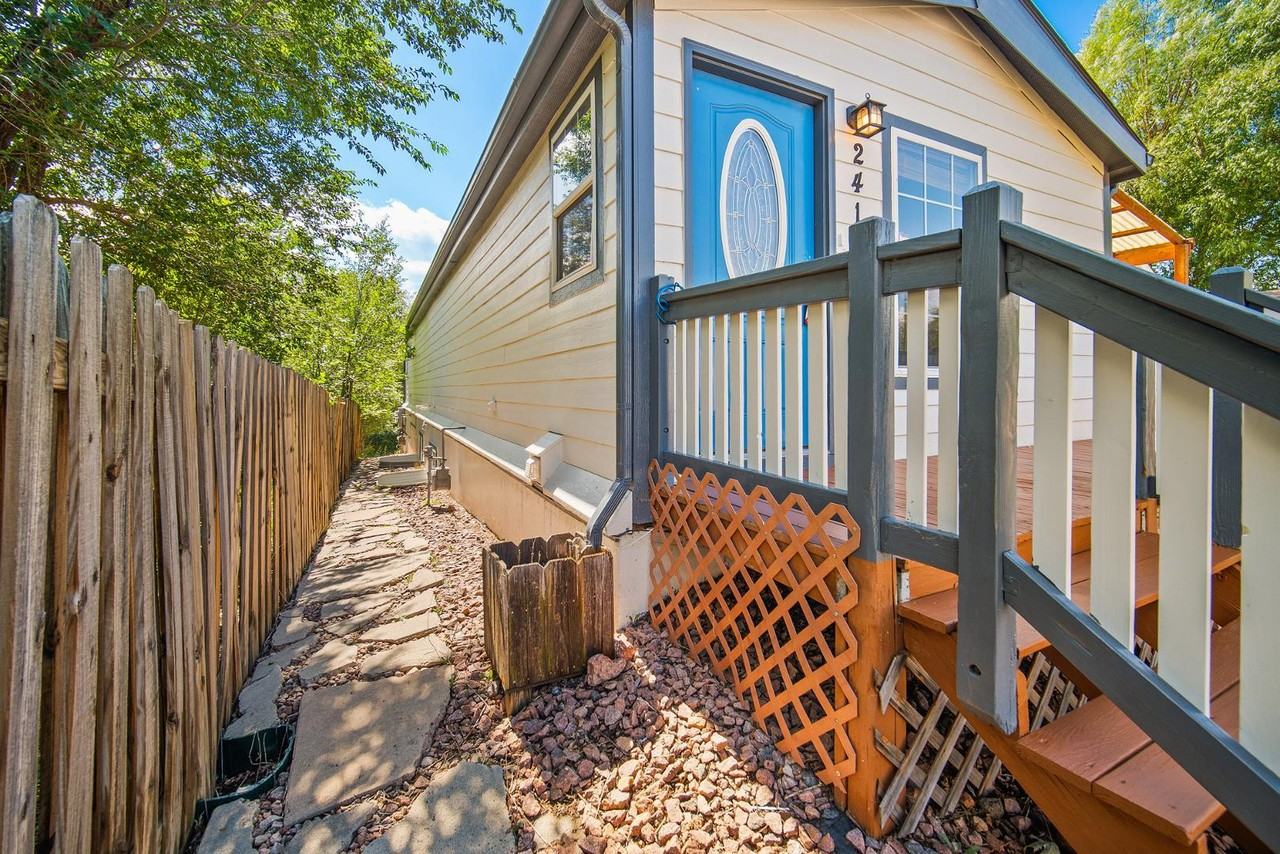 2417 W Cache La Poudre St #A - Photo 4 of 23