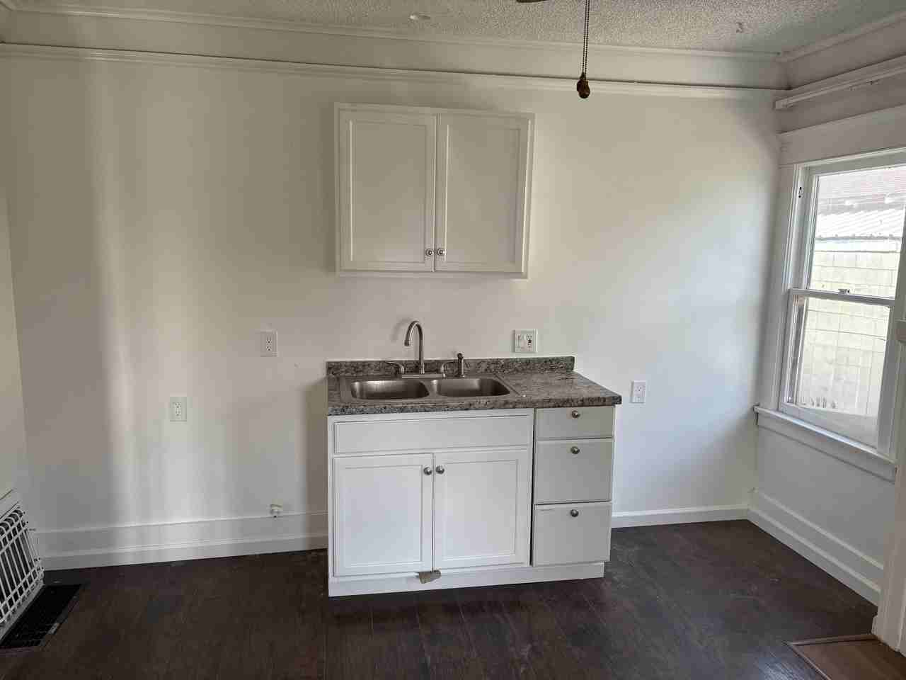 601 W 74th St #601 - Photo 3 of 5