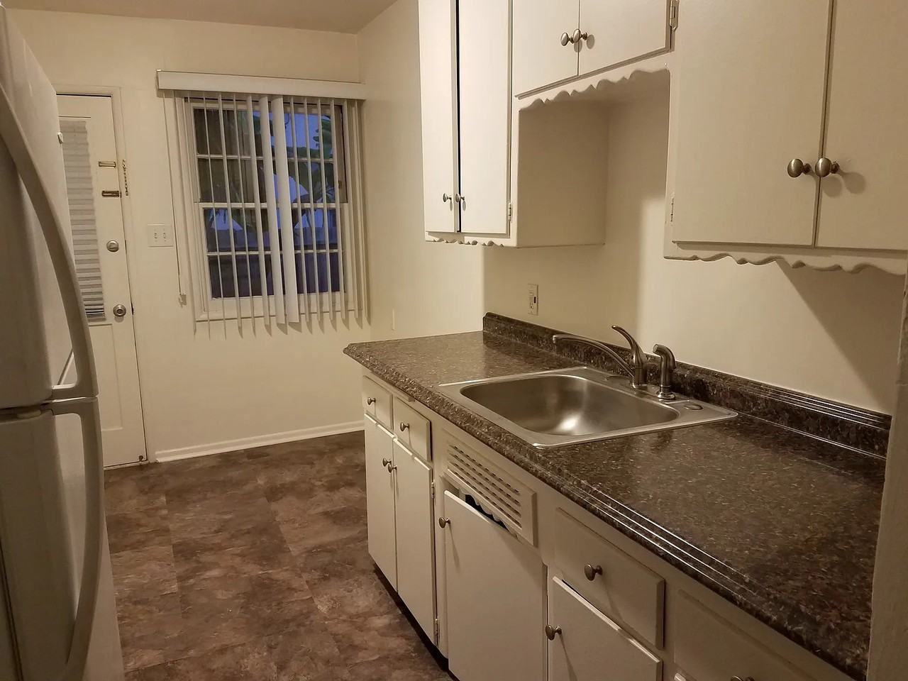 4019 Mclaughlin Ave #4021-1-2 - Photo 5 of 11