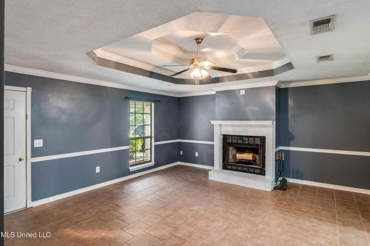 201 Shadow Cv - Photo 7 of 22