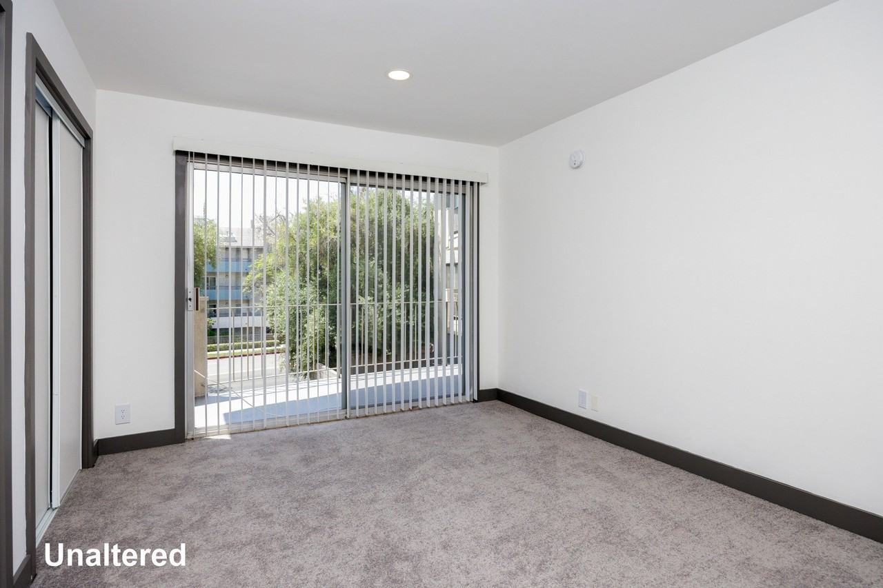 Euclid Place Apartments - Photo 4 of 50