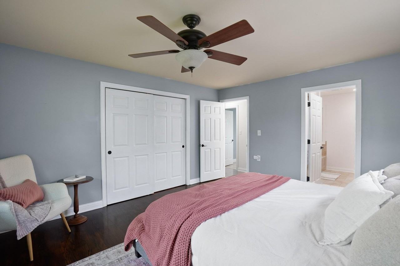 8814 Northcote Ave - Photo 6 of 36