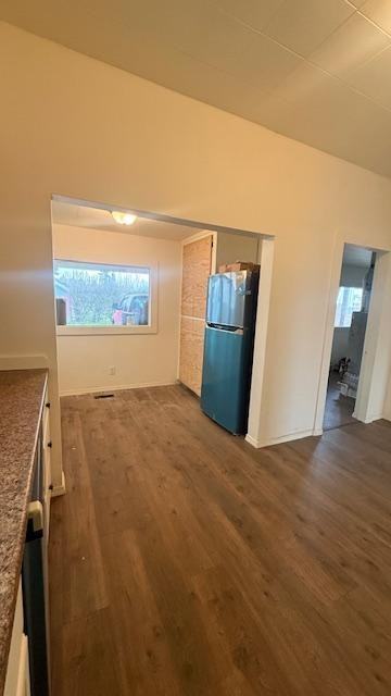 149 S Front St - Photo 5 of 25