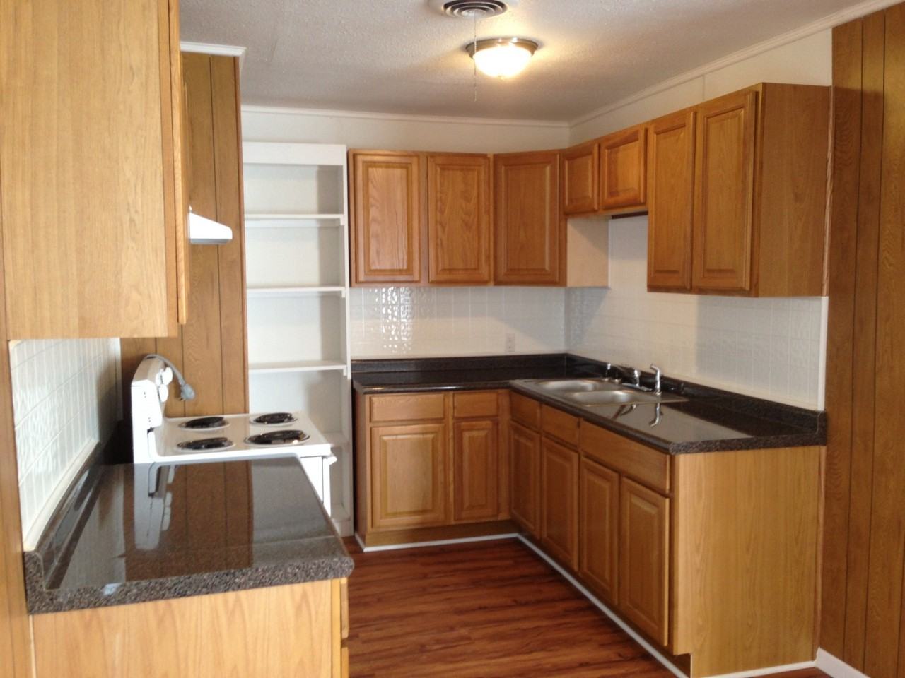 1325 S 17th St - Photo 3 of 11