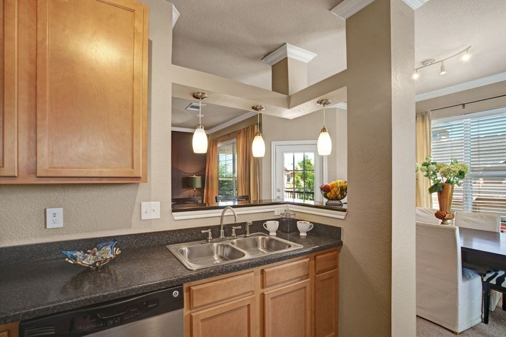 The Palms at Briarwood - Photo 7 of 23