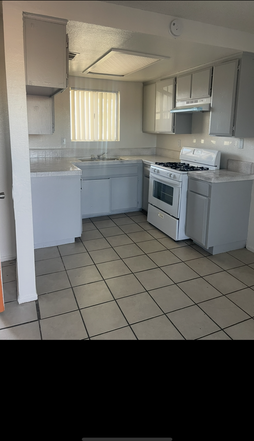 Vintage Apartments - Photo 4 of 5