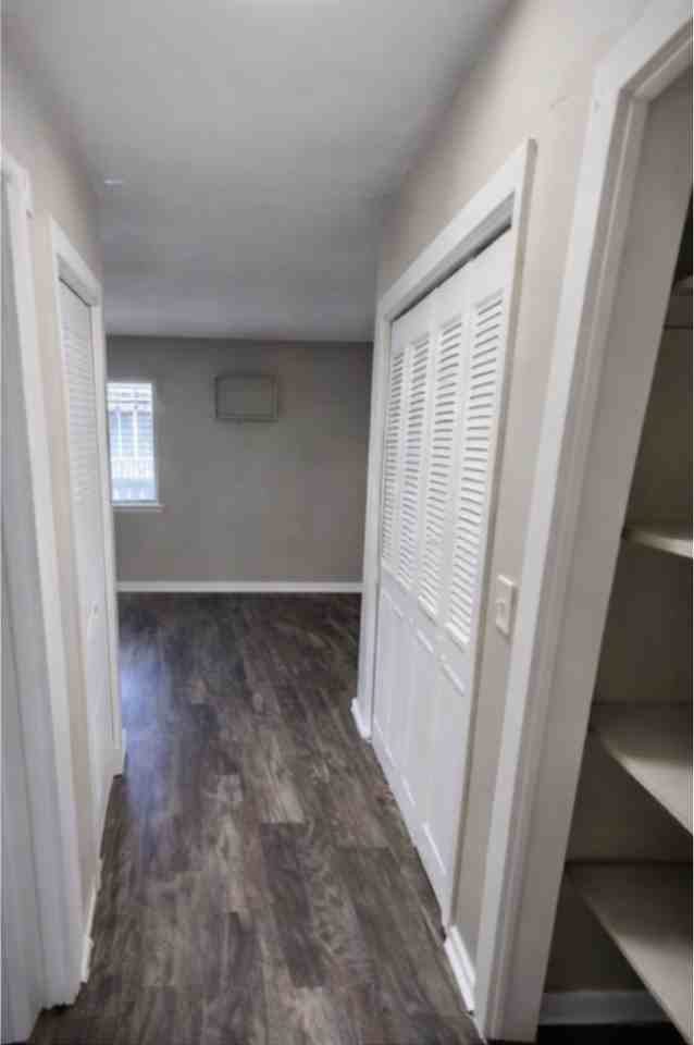 4157 Hamilton St #5W - Photo 4 of 4