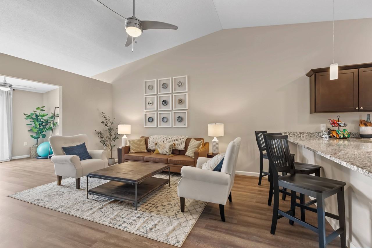 Redwood Obetz - Photo 7 of 21