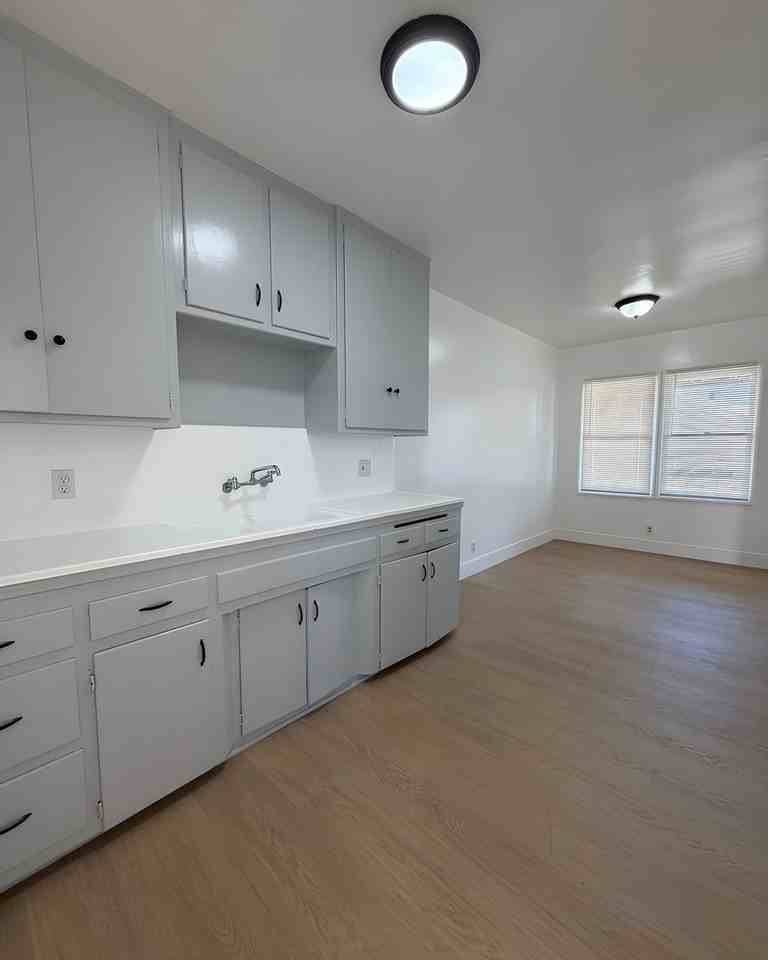 2520 Folsom Street - Photo 2 of 8