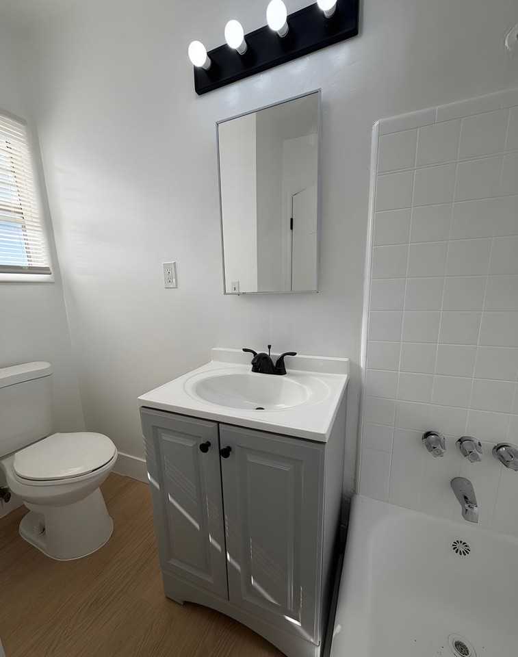 2520 Folsom Street - Photo 4 of 8