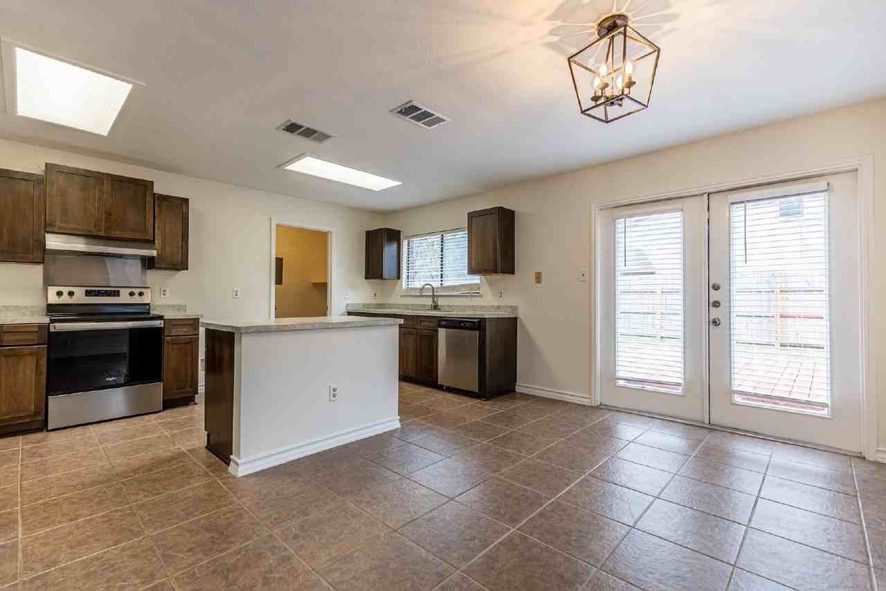 9647 Barbwire - Photo 7 of 28