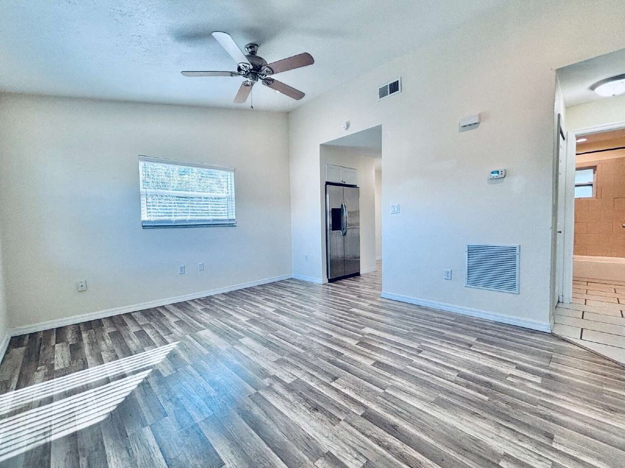 5408 13th St E - Photo 3 of 25