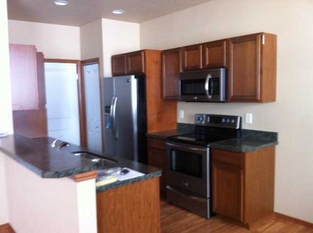 4350 Glenwood Dr ##C - Photo 3 of 14