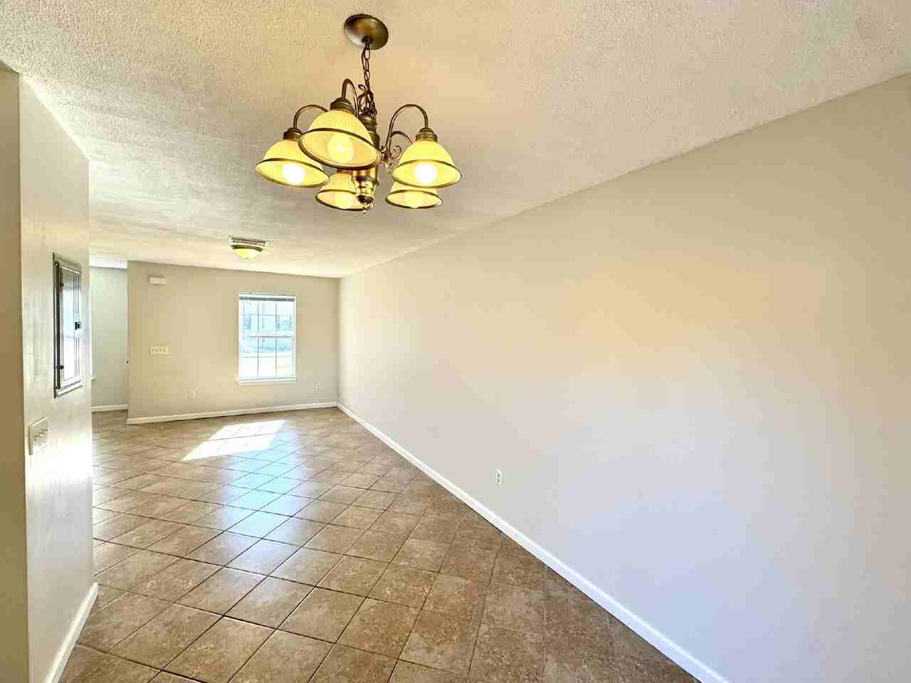 4314 Catherine St #A - Photo 3 of 28