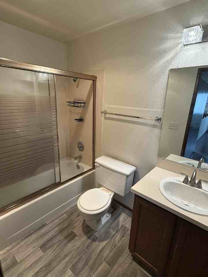 24934 110th Pl Se Apt D - Photo 6 of 9