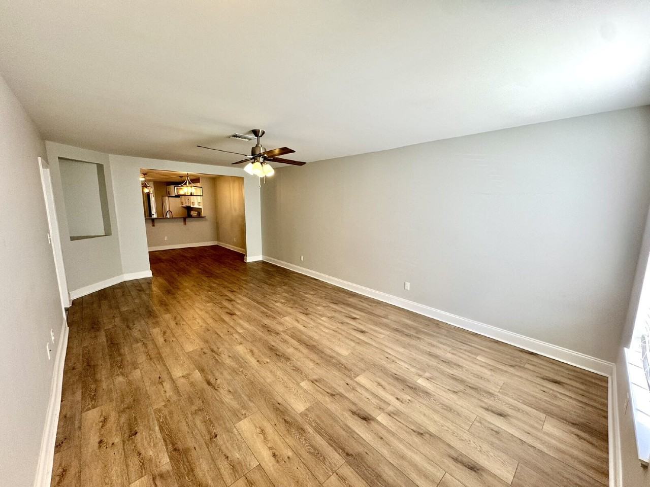 3124 Meadow St - Photo 3 of 30