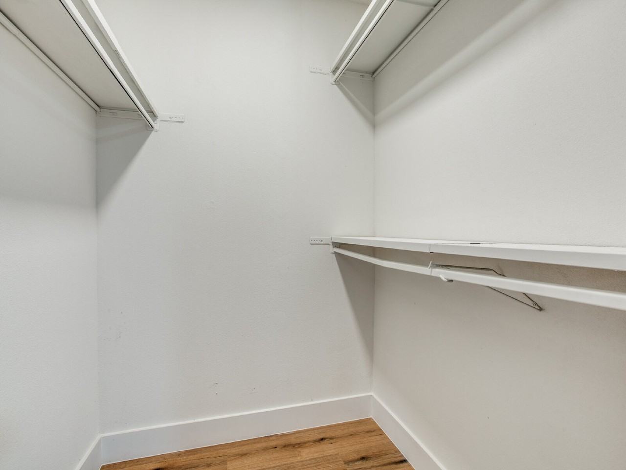 326 Wildbriar Dr - Photo 5 of 25