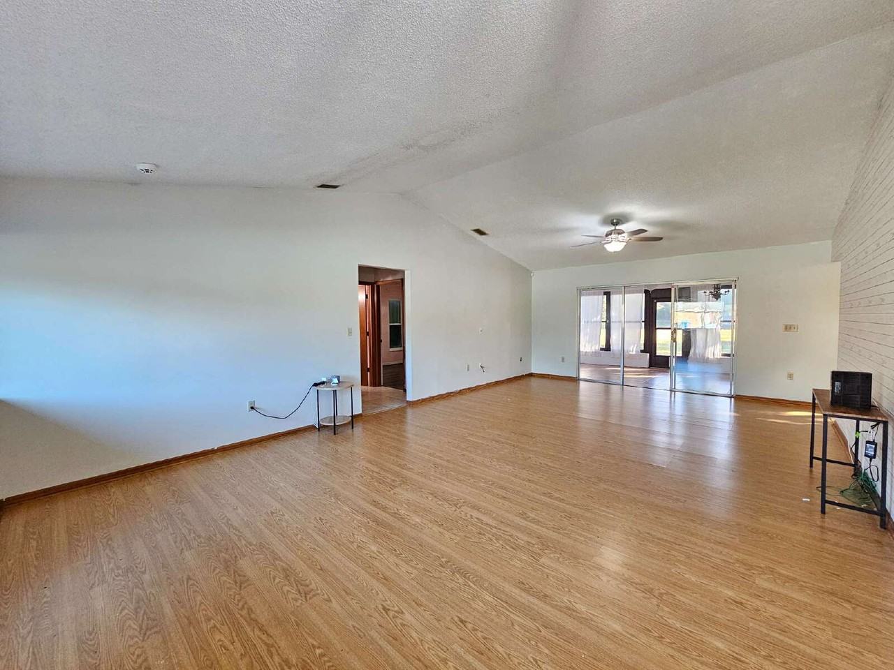 819 Glencove Ave Nw - Photo 7 of 21