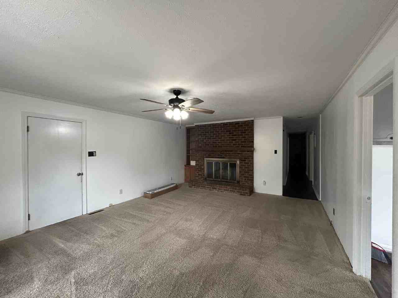 1604 Stephens St - Photo 2 of 16