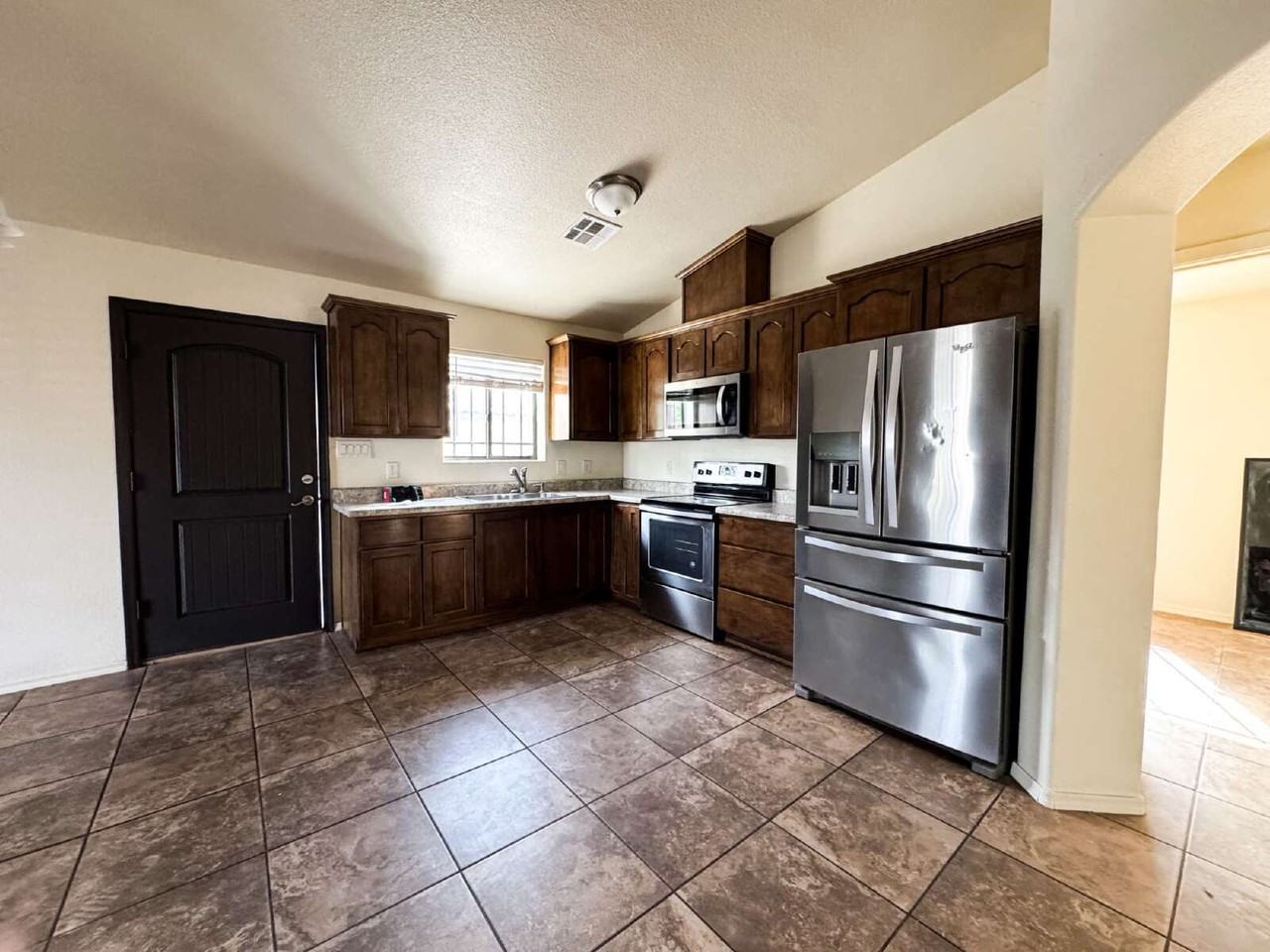 3923 E Ortega St - Photo 7 of 23