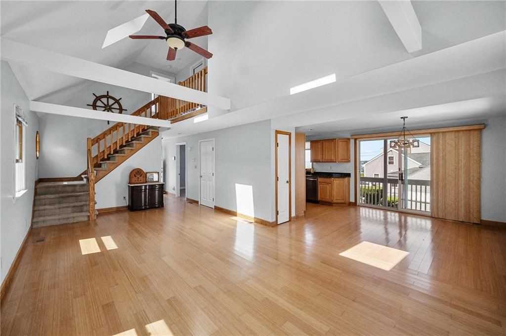 98 Hobson Ave - Photo 4 of 37