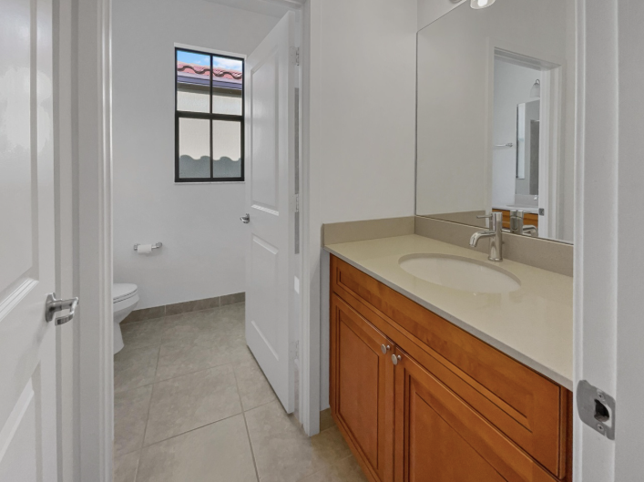 4879 Nw 55th St - Photo 4 of 26