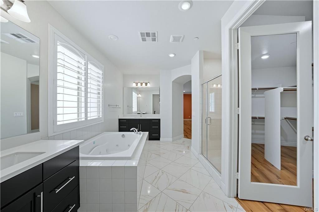 12877 Golden Prairie Dr - Photo 4 of 9