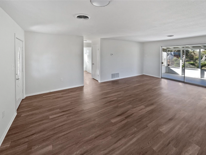 7314 Boice St - Photo 2 of 22