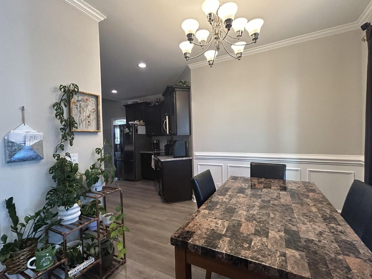 104 Hawk Pl - Photo 4 of 15