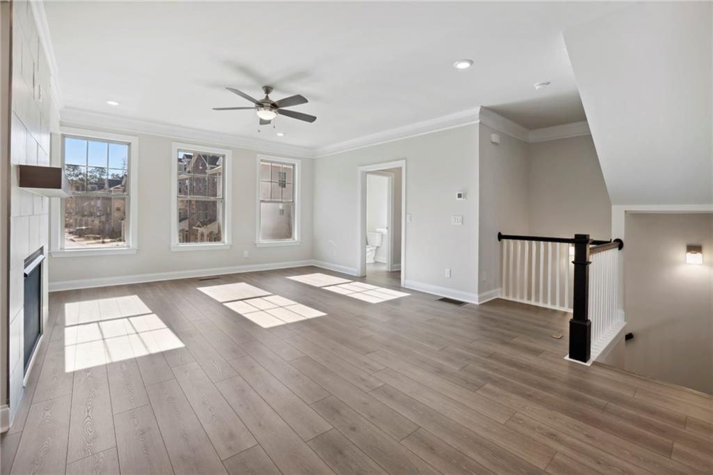 1358 Live Oak Ln - Photo 6 of 28