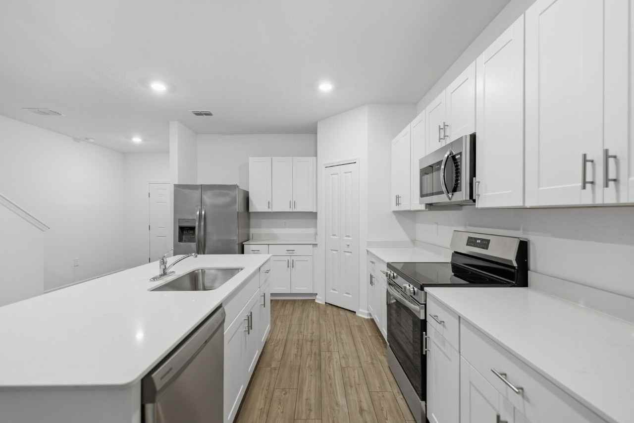 4890 Sw 80th Ln - Photo 6 of 25