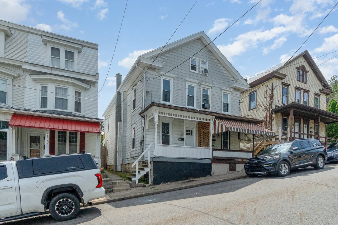 609 Spruce St - Photo 3 of 26